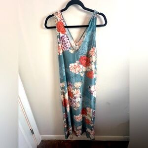 JOHNNY WAS Jade collection beautiful Floral maxi Dress! This dress is so dreamy💐